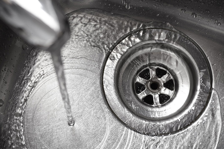 Our local Lower Edmonton plumbers can install and repair radiators for properties in Lower Edmonton and the local area. 