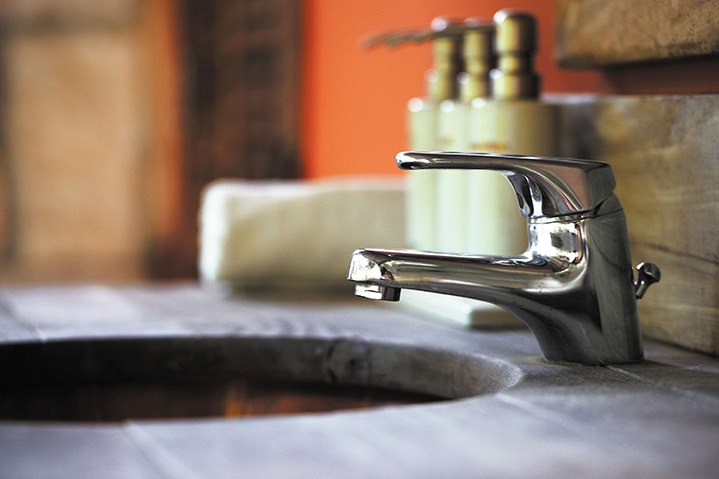 A2B Plumbers are able to fix any leaking taps you may have in Lower Edmonton. 